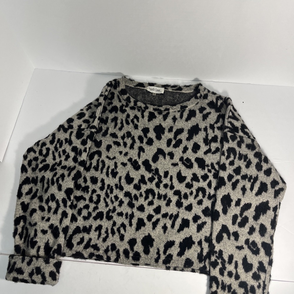 Peach Love California Women Cropped Sweater Pullover Gray/ Leopard Size Med